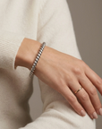 VINTAGE SILVER SORELLA TWIST BANGLE