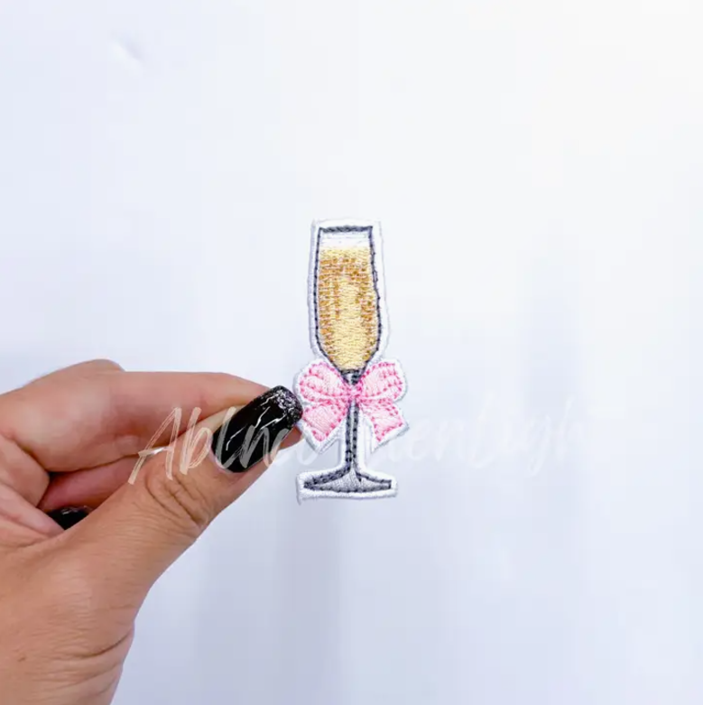 Dainty Cocktail Glass Patch Champagne