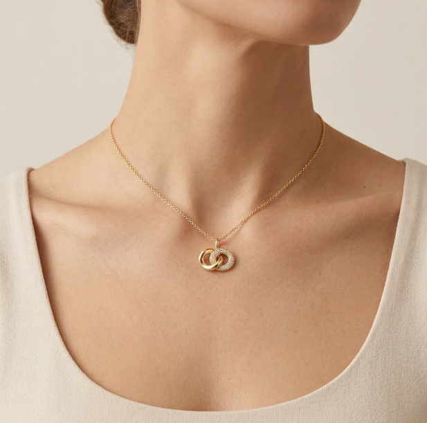 Waterproof Entwined Discs Pendant Neck