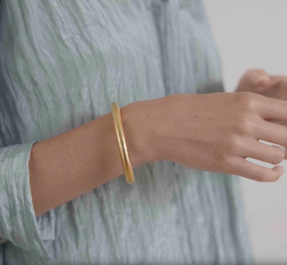 Catalina Hinge Bangle