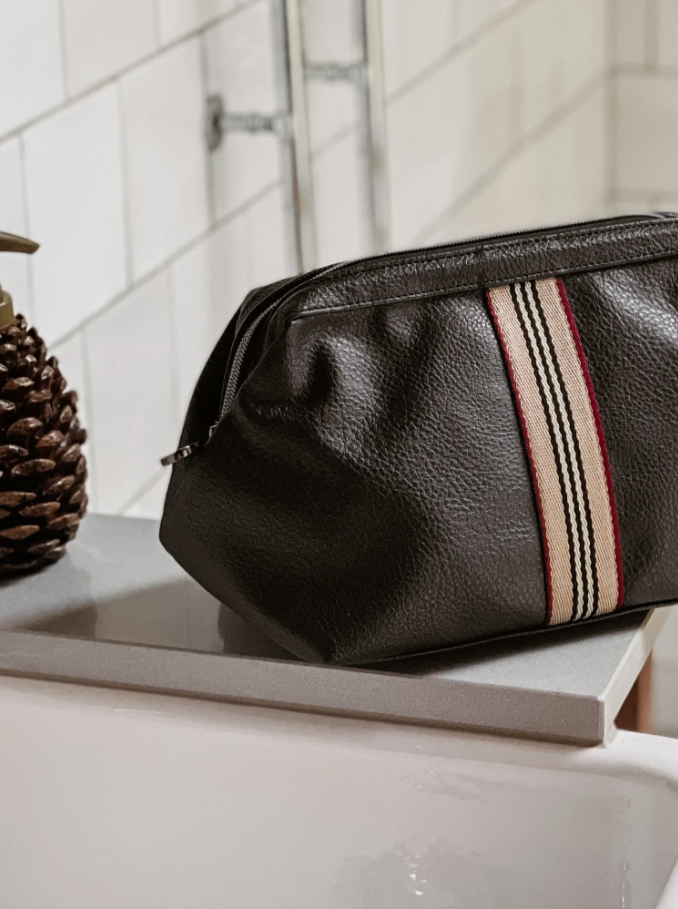 Gilbert Men's Toiletry Bag