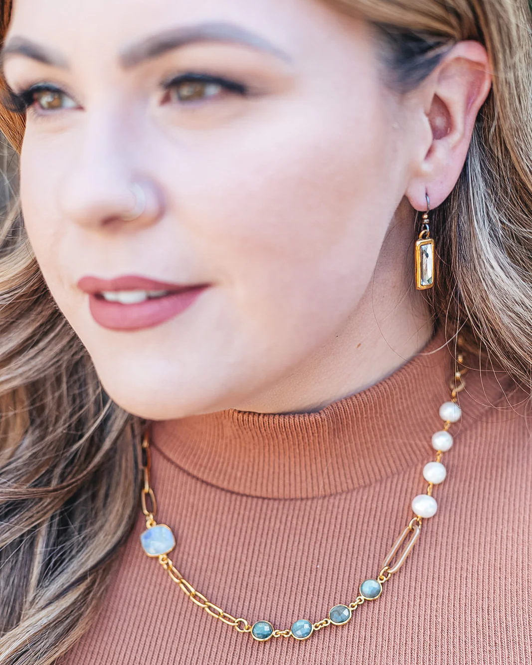 Gold Moonstone Kyanite Aquama Short Neck