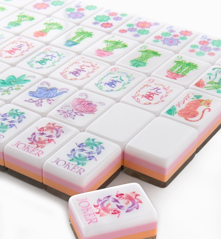 Pearlescent Mahjong Tiles