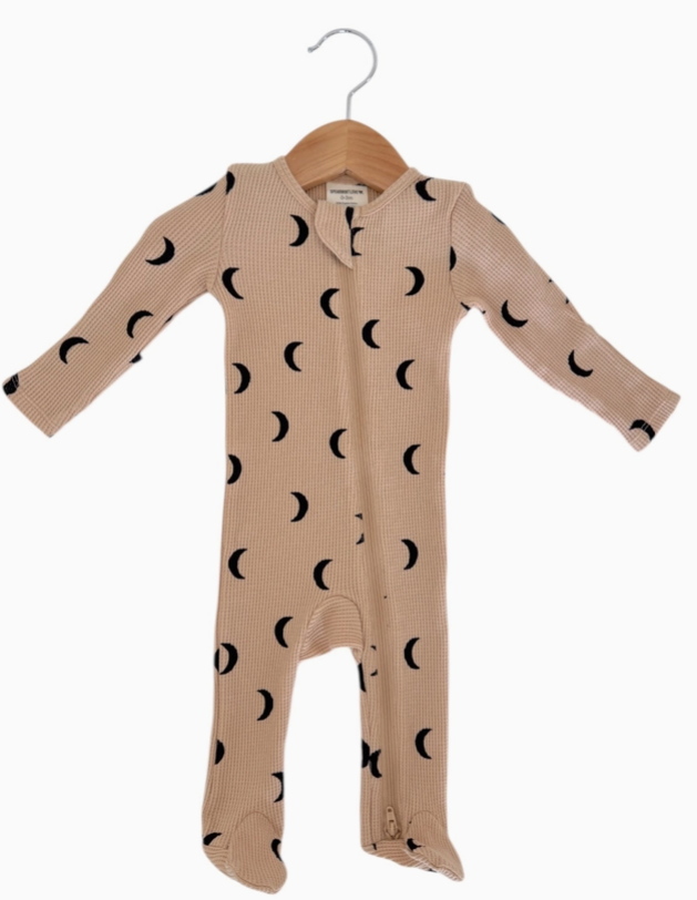 Waffle 2-Way Zip Footie - Tan/Black Moon