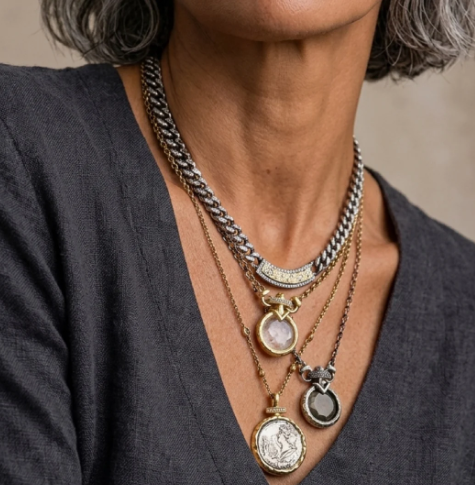 GOLD LIORA COIN NECKLACE