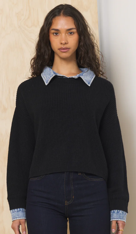 Black Cropped Sweater With Denim Collar