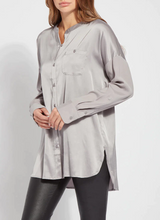 Load image into Gallery viewer, Ecovero™ Stretch Satin Shirt