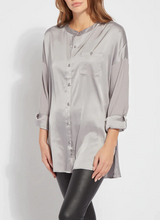 Load image into Gallery viewer, Ecovero™ Stretch Satin Shirt