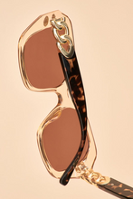 Load image into Gallery viewer, Luxe Rylee Nude/Tortoiseshell Sunglasses