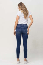 Load image into Gallery viewer, Mid Rise Crop Skinny Jean